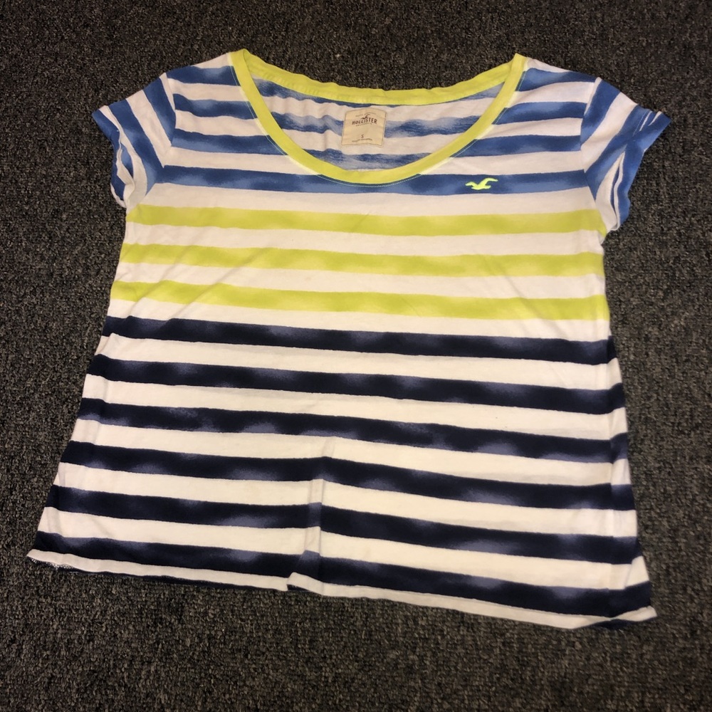 hollister t shirt